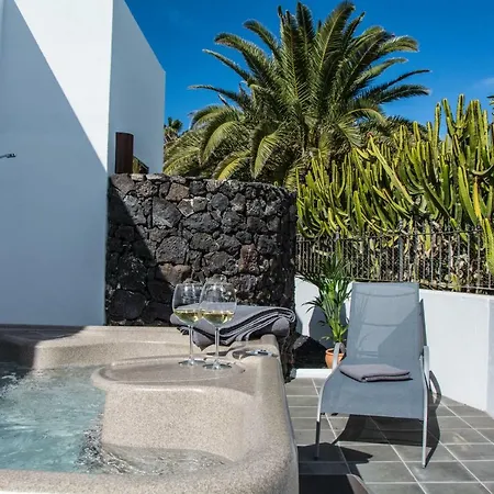 Holiday home Casa - Jacuzzi, Wifi & Bbq *